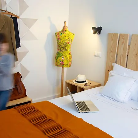 Gasthuis Hall Chiado 4*