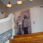 Hall Chiado 4*