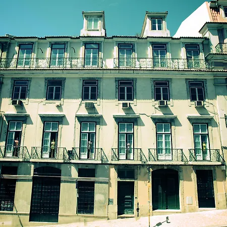 Guest house Hall Chiado Lisbon