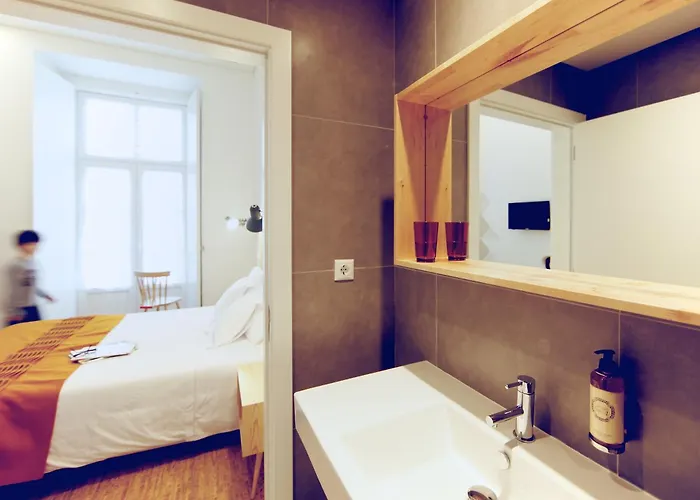 Guest house Hall Chiado Lisbon