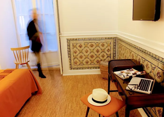 Hall Chiado 4* Lisbon