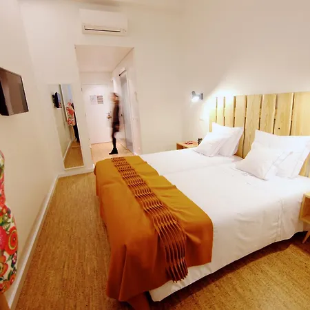 Guest house Hall Chiado Lisbon