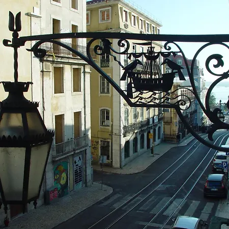 Gasthuis Hall Chiado 2*