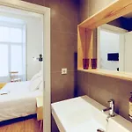 Guest house Hall Chiado Lisbon